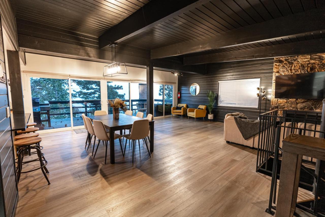 Updated Mountain Cabin Retreat With 180 Views Off Deck And Balcony Running Springs 外观 照片